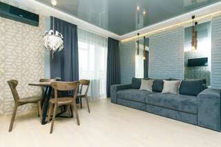 Апартаменты Tomas apartments Киев Люкс с балконом-2