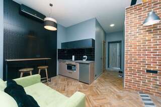 Апартаменты Tomas apartments Киев Номер-студио с джакузи-1